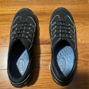 Black Clarks Privo Shoes